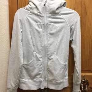 Lululemon sweatshirt